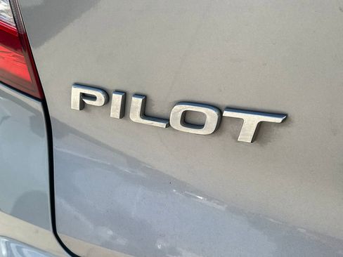 Used 2021 Honda Pilot EX image 12