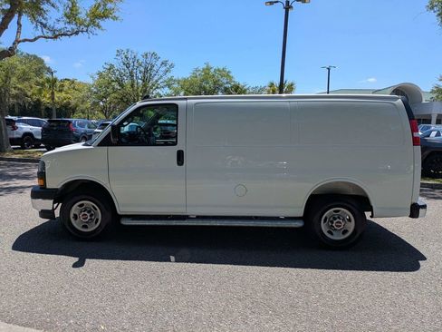 Used 2025 GMC Savana 2500 w/ Driver Convenience Package RWD image 6