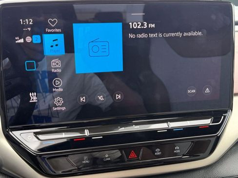 Certified 2024 Volkswagen ID.4 2WD image 24