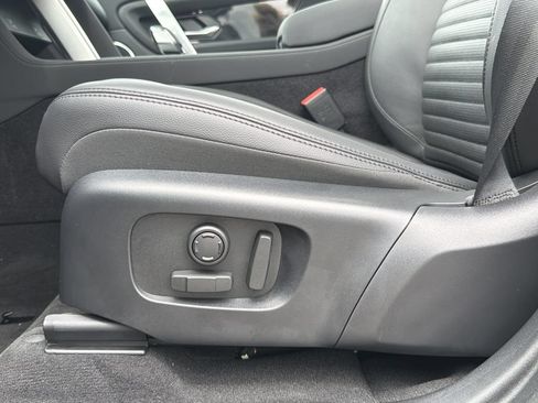 Used 2025 Land Rover Discovery Sport S AWD/4WD image 20