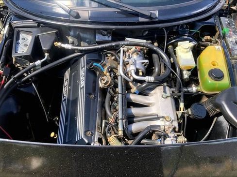 Used 1988 Saab 900 Turbo FWD image 10