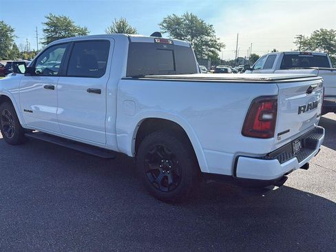 Used 2026 RAM 1500 Big Horn AWD/4WD image 3