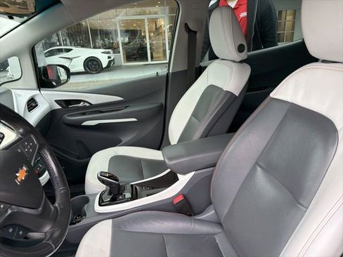 Certified 2020 Chevrolet Bolt Premier w/ Infotainment Package image 6