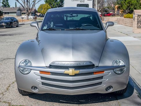 Used 2005 Chevrolet SSR image 21