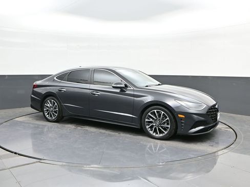 Used 2020 Hyundai Sonata Limited image 17