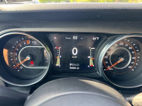 Used 2021 Jeep Wrangler Unlimited Sport w/ Sun And Sound Package AWD/4WD image 19