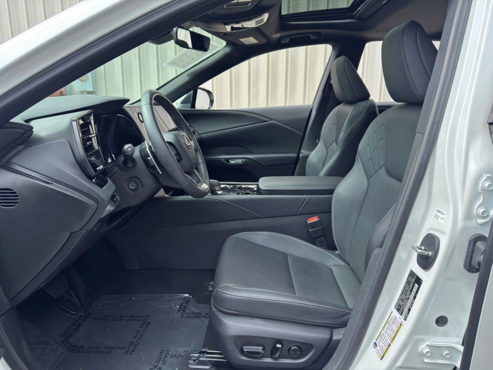 Used 2025 Lexus RX 350 FWD w/ Accessory Package (K3) image 17