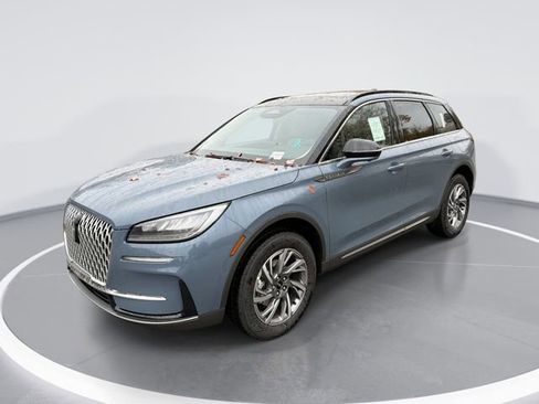 Used 2026 Lincoln Corsair Premiere image 1