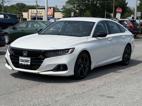 Used 2021 Honda Accord Sport image 5