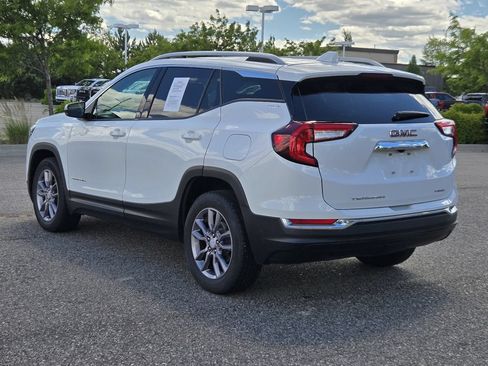 Used 2023 GMC Terrain SLT AWD/4WD image 7