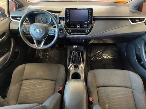 Used 2020 Toyota Corolla SE image 3