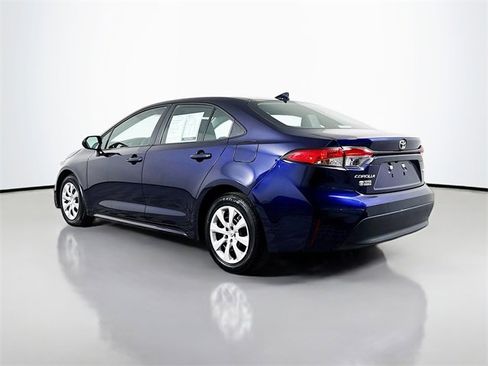 Used 2024 Toyota Corolla LE image 6