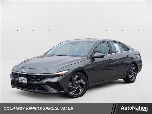 Used 2024 Hyundai Elantra Limited image 1