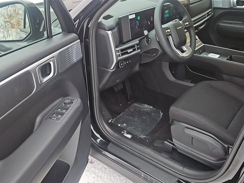 New 2026 Hyundai Santa Fe SE image 9