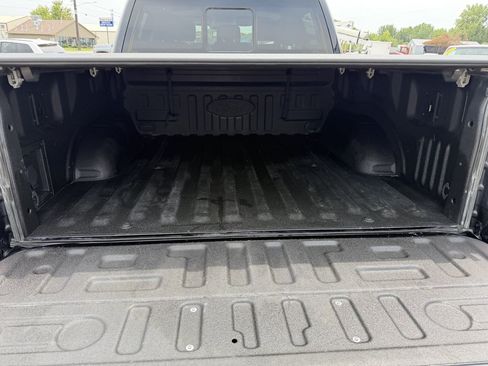 Used 2022 Ford F150 Lariat AWD/4WD image 9