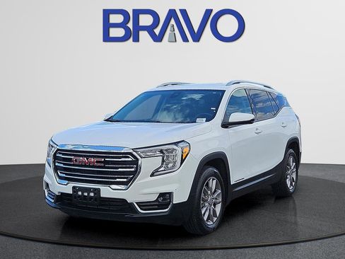 Used 2024 GMC Terrain SLT AWD/4WD image 1