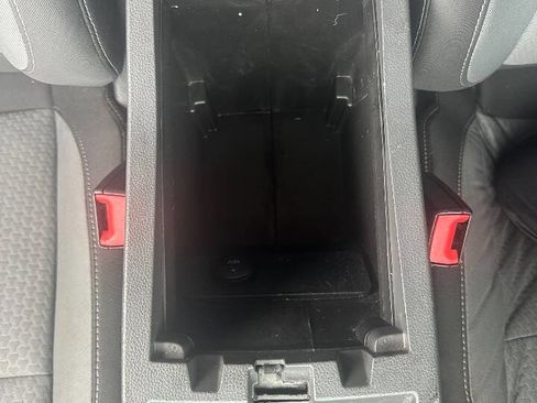 Used 2017 Ford Escape SE image 15