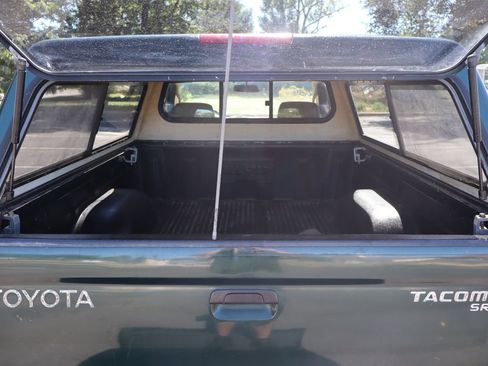 Used 2002 Toyota Tacoma 4x4 Regular Cab image 14