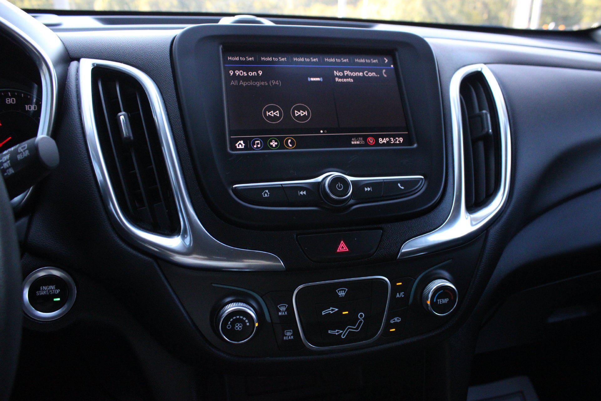 Used 2021 Chevrolet Equinox LT FWD image 35