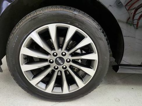 Used 2021 Lincoln Navigator Reserve AWD/4WD image 79