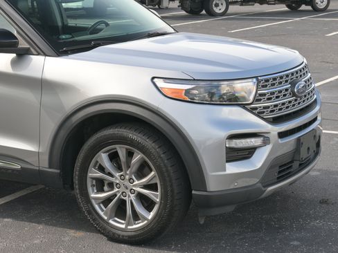 Used 2022 Ford Explorer Limited AWD/4WD image 34
