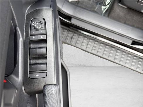 Used 2026 Toyota 4Runner SR5 AWD/4WD image 12