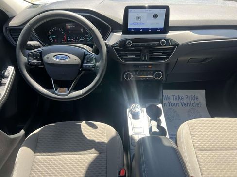 Used 2022 Ford Escape SE w/ SE Sport Appearance Package AWD/4WD image 14