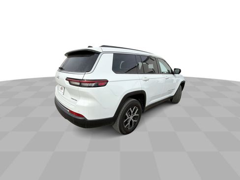 Used 2024 Jeep Grand Cherokee L Limited image 9