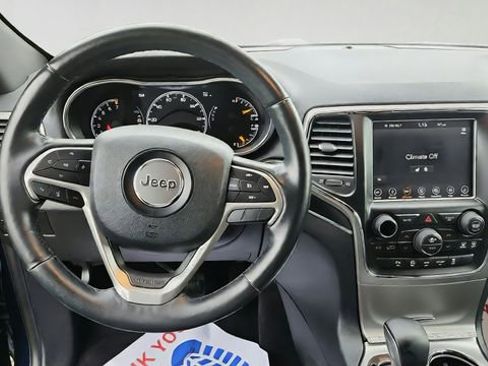 Used 2018 Jeep Grand Cherokee Limited AWD/4WD image 14