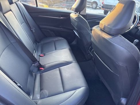 Used 2025 Toyota Camry XLE image 39