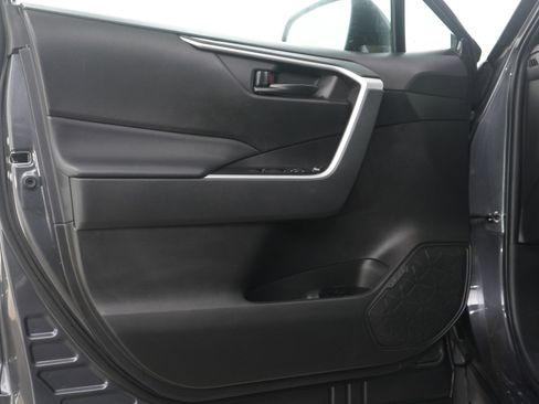 Used 2023 Toyota RAV4 LE image 22