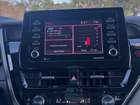 Used 2022 Toyota Camry SE image 20