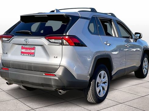 Used 2019 Toyota RAV4 LE w/ Carpet Mat Package image 14