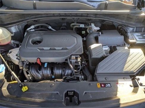 Used 2022 Kia Sportage LX image 25