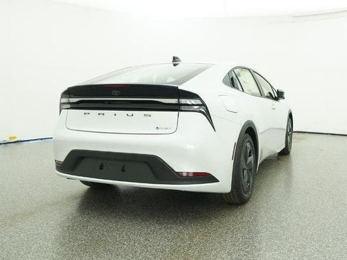 New 2026 Toyota Prius SE image 24