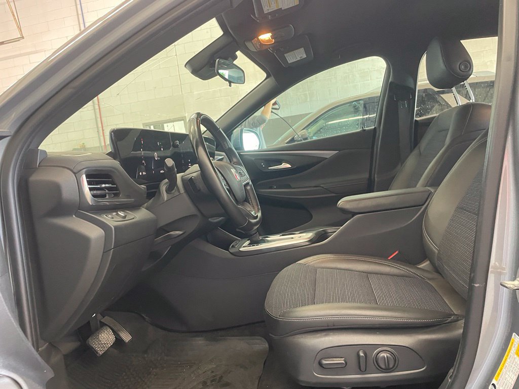 Used 2024 Buick Envista Preferred w/ Convenience I Package FWD image 10
