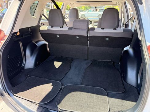 Used 2013 Toyota RAV4 XLE AWD/4WD image 14
