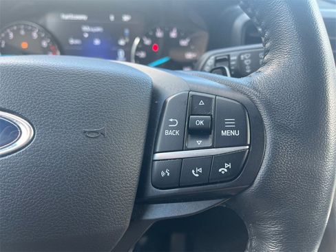 Used 2020 Ford Explorer XLT image 33