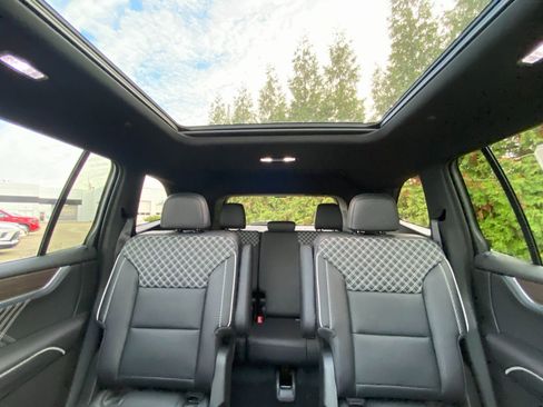 New 2026 GMC Acadia Denali w/ Super Cruise Package image 3