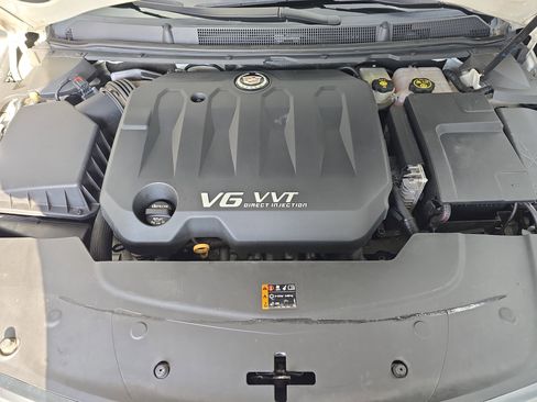 Used 2013 Cadillac XTS Platinum image 28