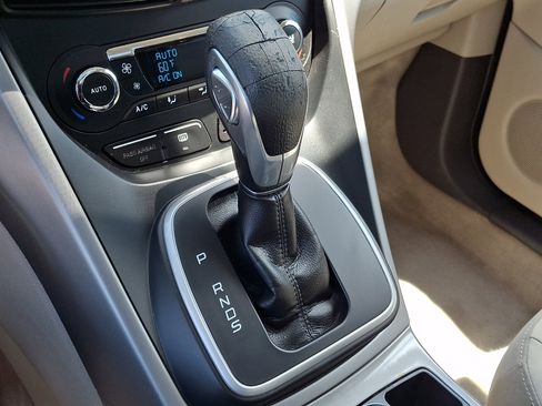 Used 2013 Ford Escape SE FWD image 16