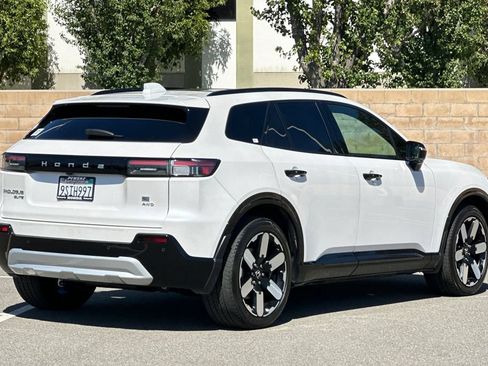 Certified 2024 Honda Prologue Elite image 4