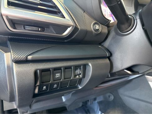 Used 2021 Subaru Forester AWD/4WD image 38