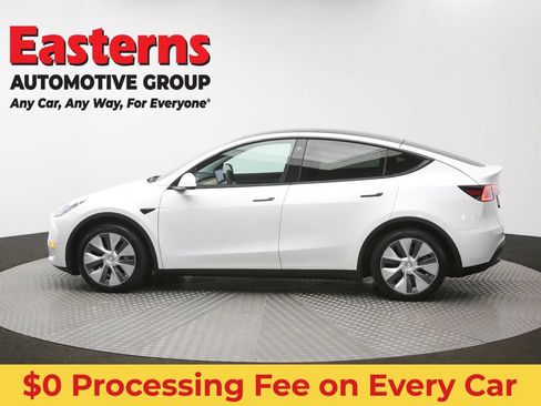 Used 2022 Tesla Model Y Long Range AWD/4WD image 55