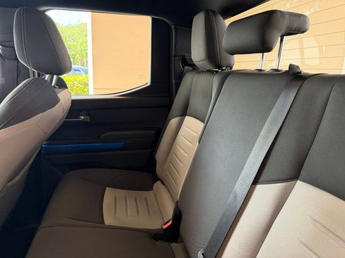 Used 2025 Toyota Tacoma TRD Off-Road image 34