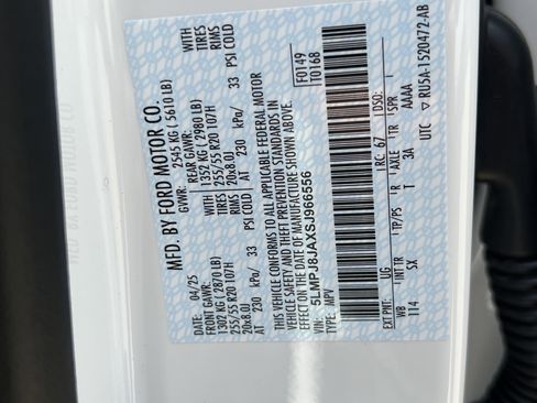 New 2025 Lincoln Nautilus Premier w/ Equipment Group 102A image 34