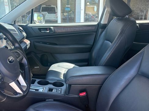 Used 2015 Subaru Outback 2.5i Limited AWD/4WD image 9