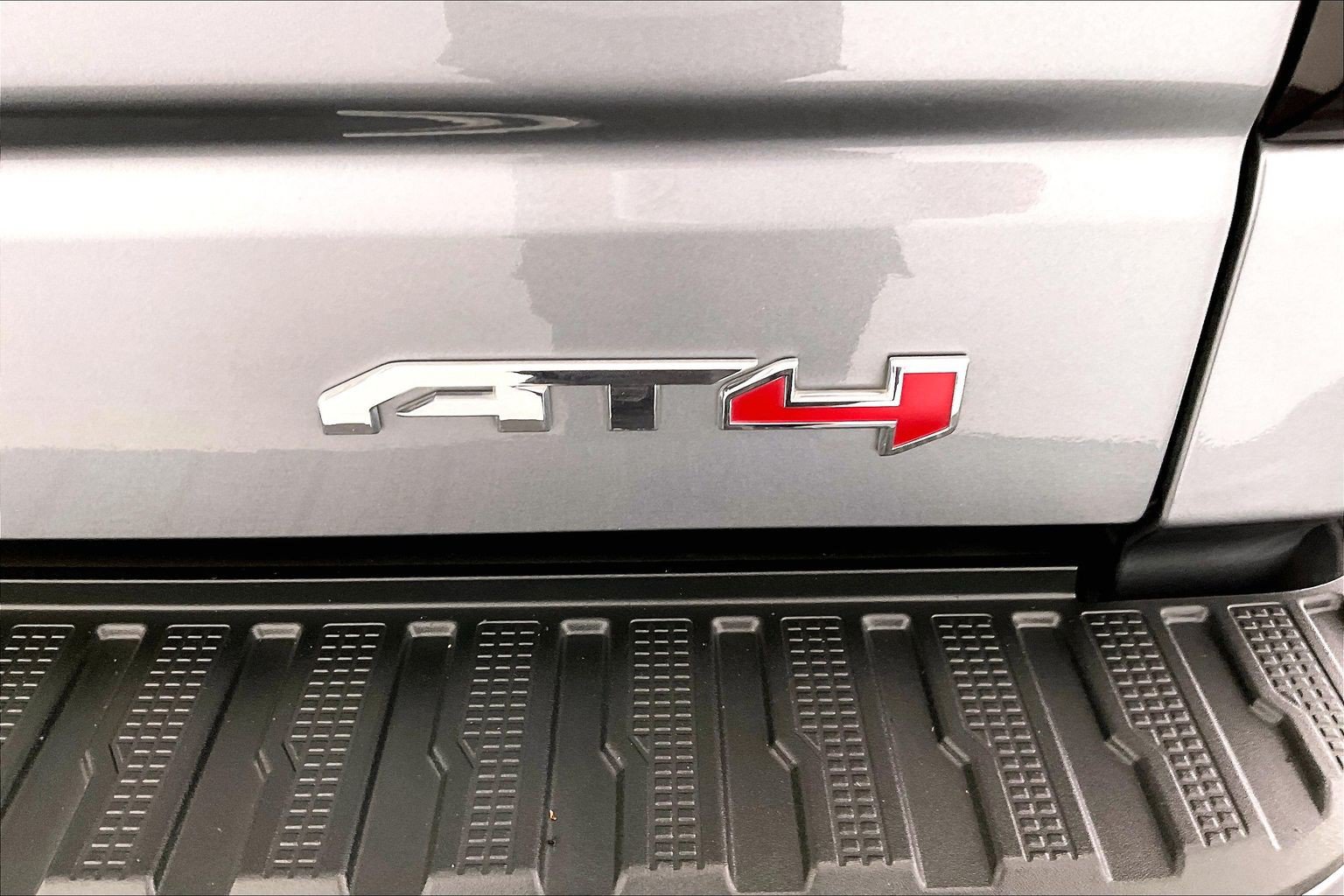 Used 2021 GMC Sierra 1500 AT4 w/ AT4 Premium Package AWD/4WD image 7