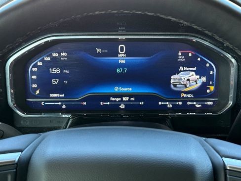 Used 2025 Chevrolet Silverado 2500 LT w/ Convenience Package image 34