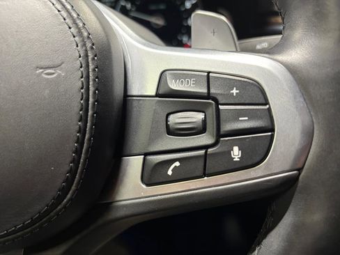 Used 2018 BMW 540i xDrive image 18